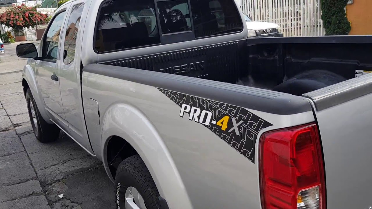 4X4 Frontier PRO 4X- Cabina Y Media 6 Cil $ 207.500 Modelo: 2011