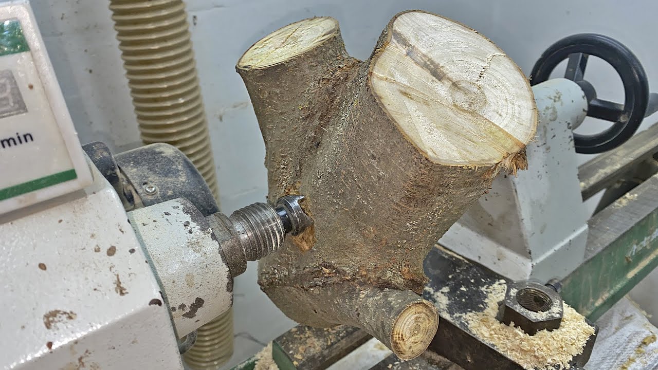 Woodturning - The Paw