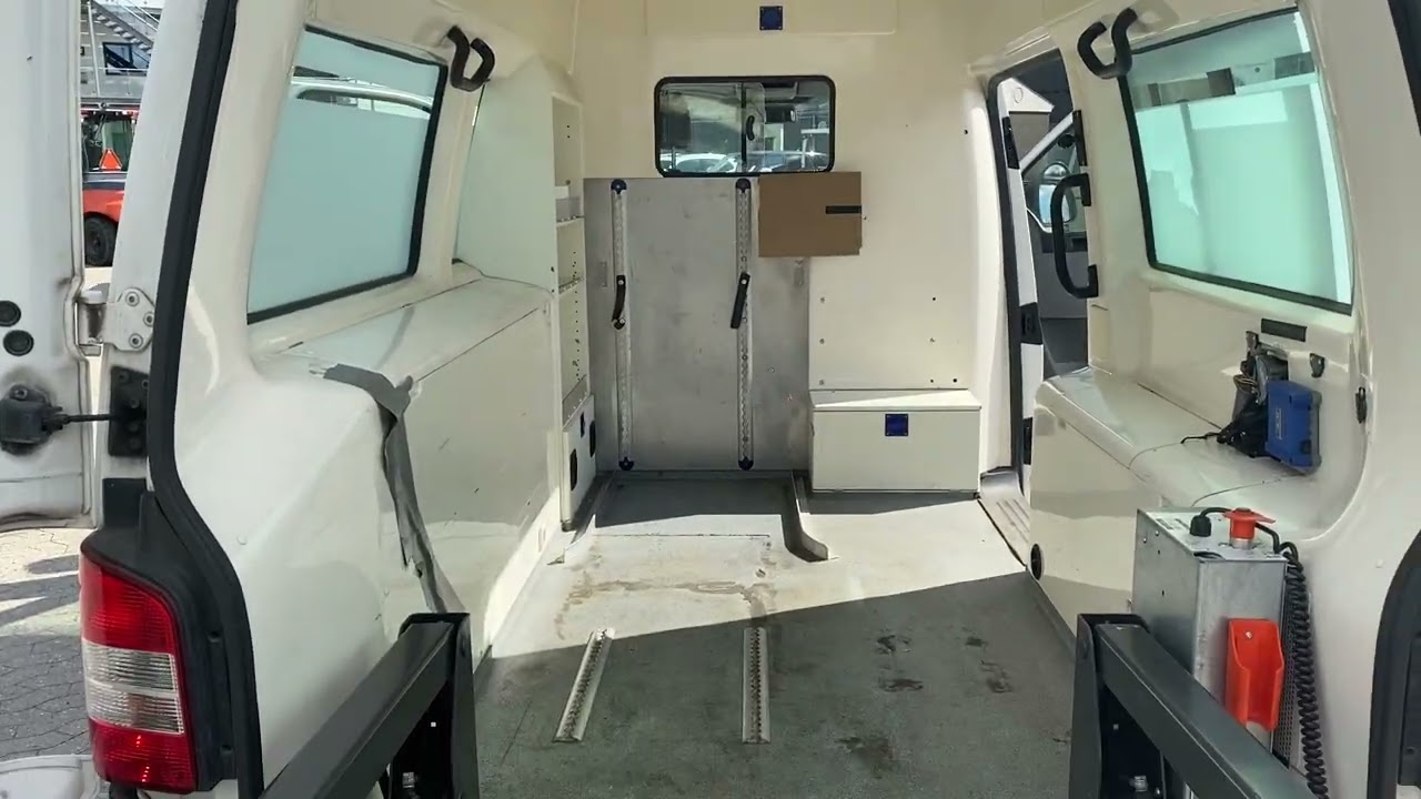 B2B Auctions A/S / VW TRANSPORTERDIESEL EURO V,  FORH&Oslash;JET OG FORL&AElig;NGET