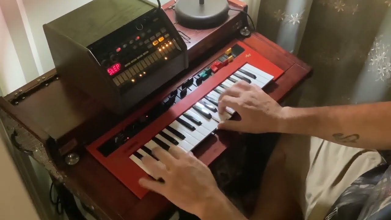 Oldies but goldies(Yamaha Reface YC + Volca Beats)