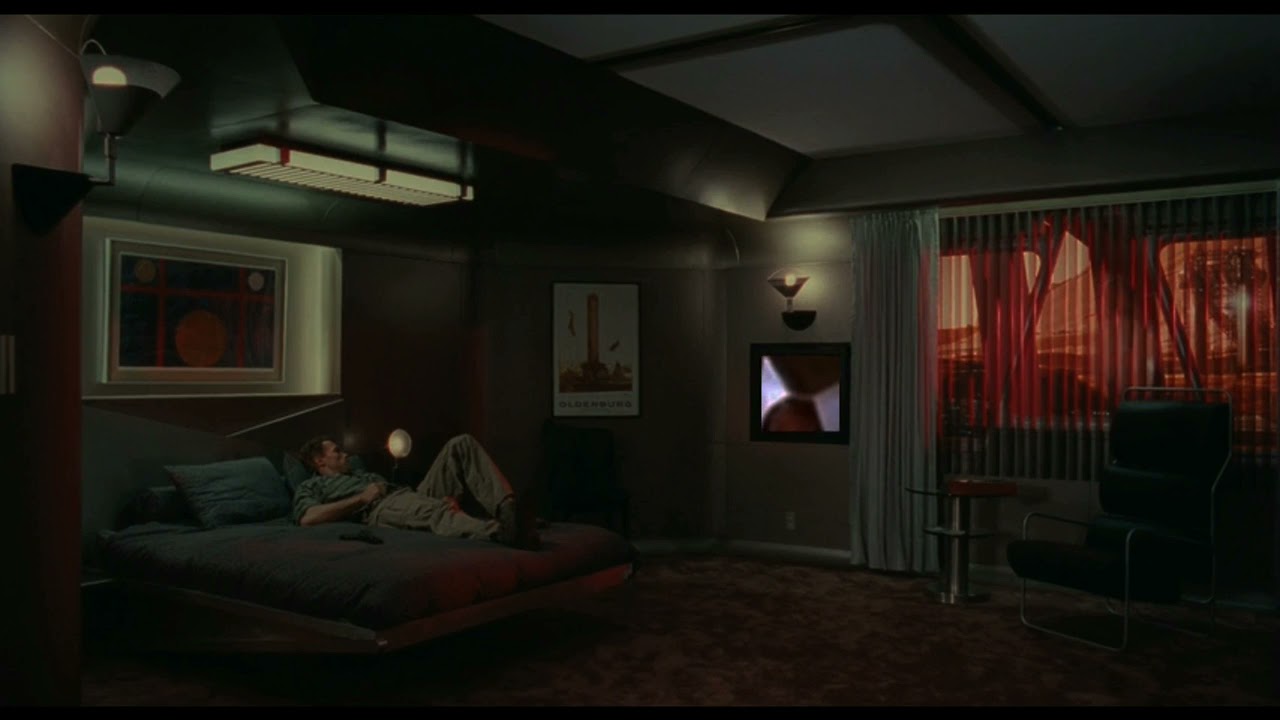 Low Light, Low Volume, Chilling Watching TV, Chilling Out, Background Ambience, Sci-Fi