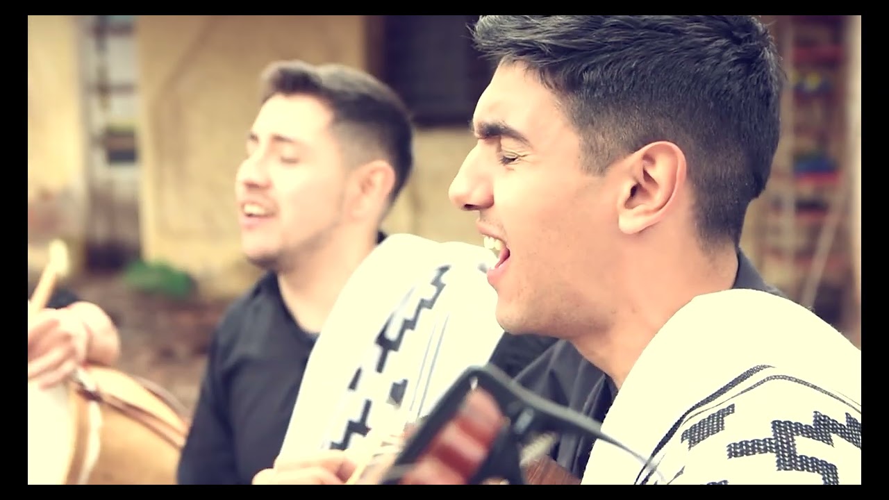 Lindo adorno pa mi apero (Lazaro Caballero)