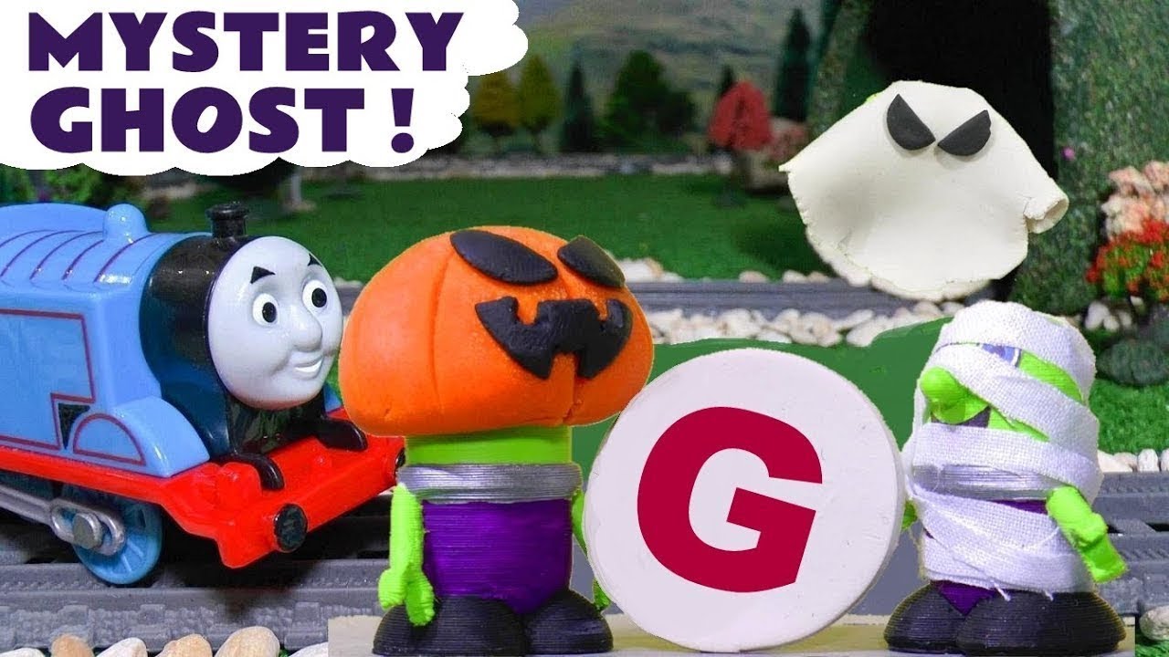 Funny Funlings Guess the Tunnel Ghost Game
