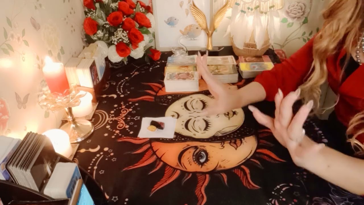 حط شخص في بالك 🤗 مقارنة بين الماضي والحاضر في مشاعره ❤️ ونظرته ليك ❤️وما القادم لهذه العلاقة💯💯