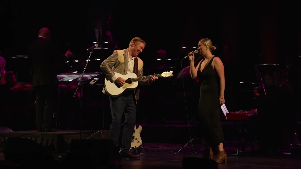 Darren Coggan & Olivia Coggan - Little Green Apples