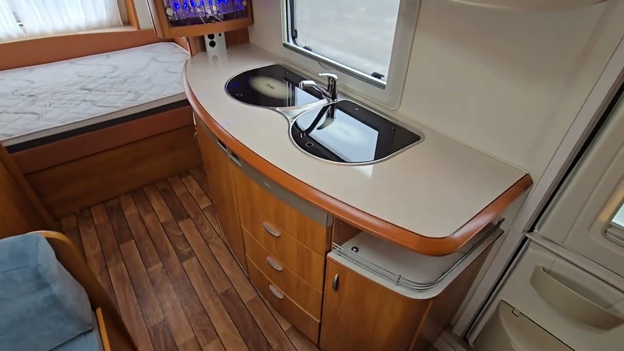 Hobby 440 sf, 2008 + mover