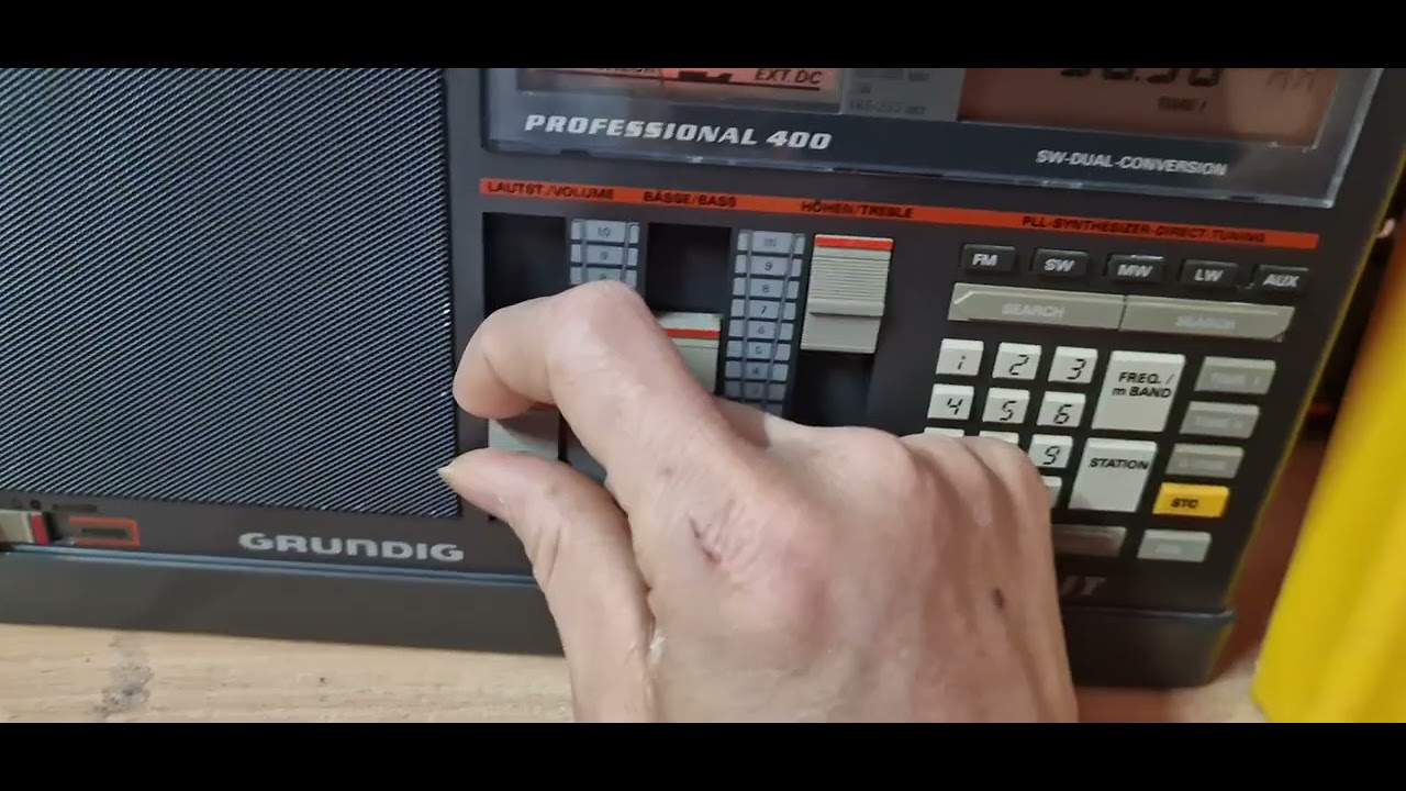 grundig satellit 600 vs grundig satellit 400