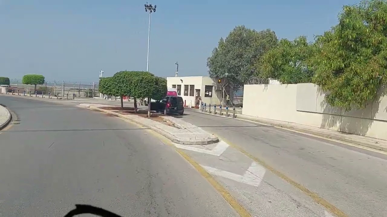 طريق مطار بيروت الدولي مطار رفيق الحريري