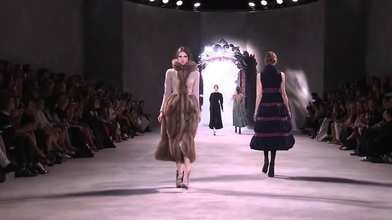 Ulyana Sergeenko Haute Couture FW 2013-14 runway official video