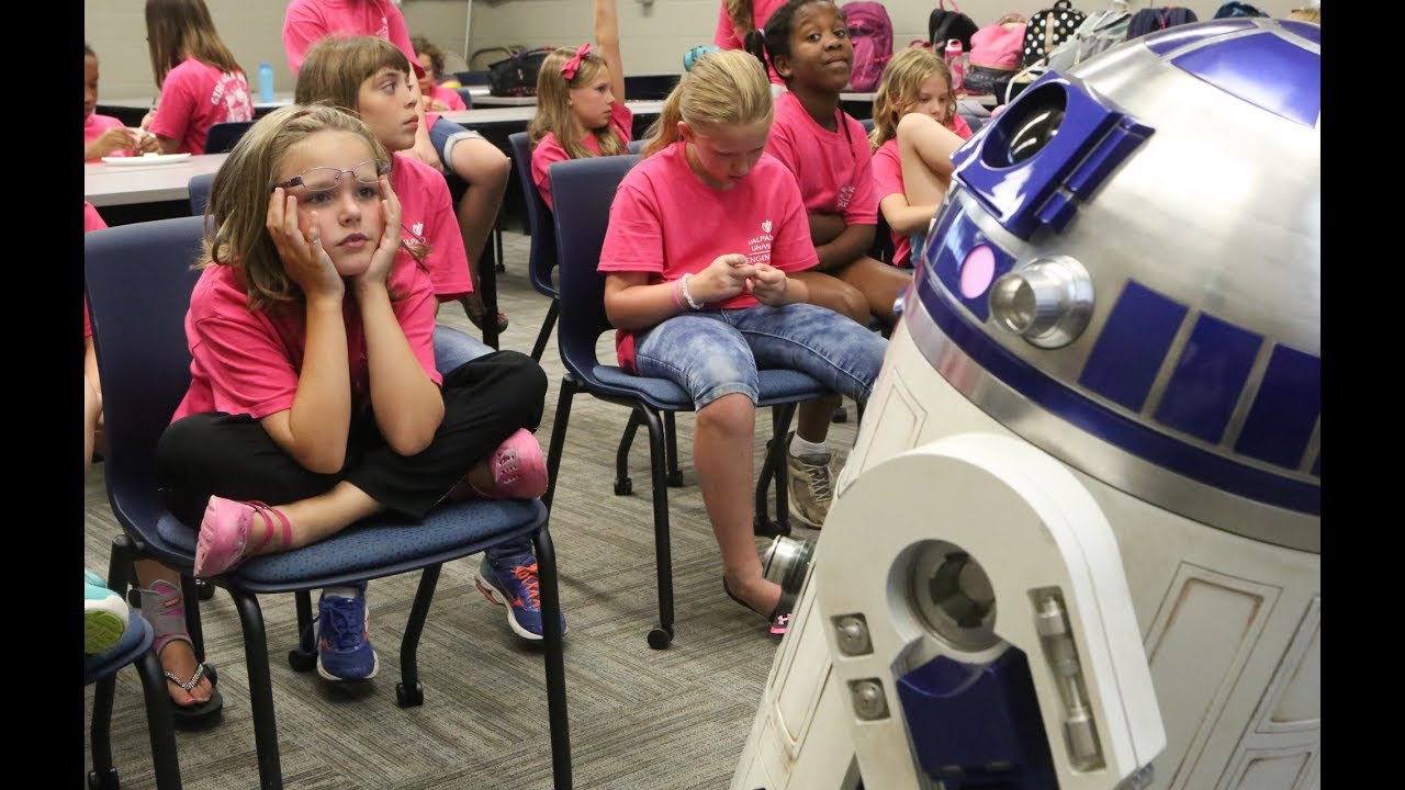VIDEO: R2D2 visits EGEAR camp
