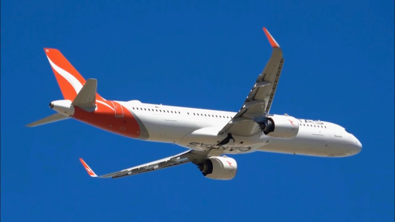 RW16 Departures | Melbourne Airport Plane Spotting | 28/12/2025 [FULL HD]