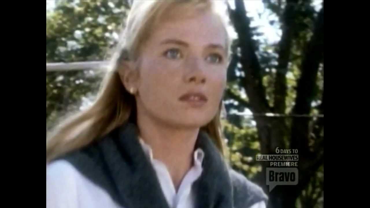 30 Even Scarier Movie Moments-The Hand That Rocks The Cradle
