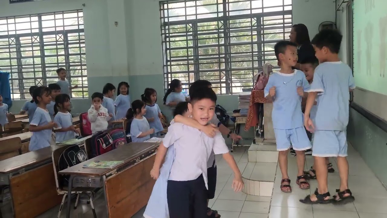 Tiết học cùng cô Mari lớp 1.14 TH Tân Hiệp 