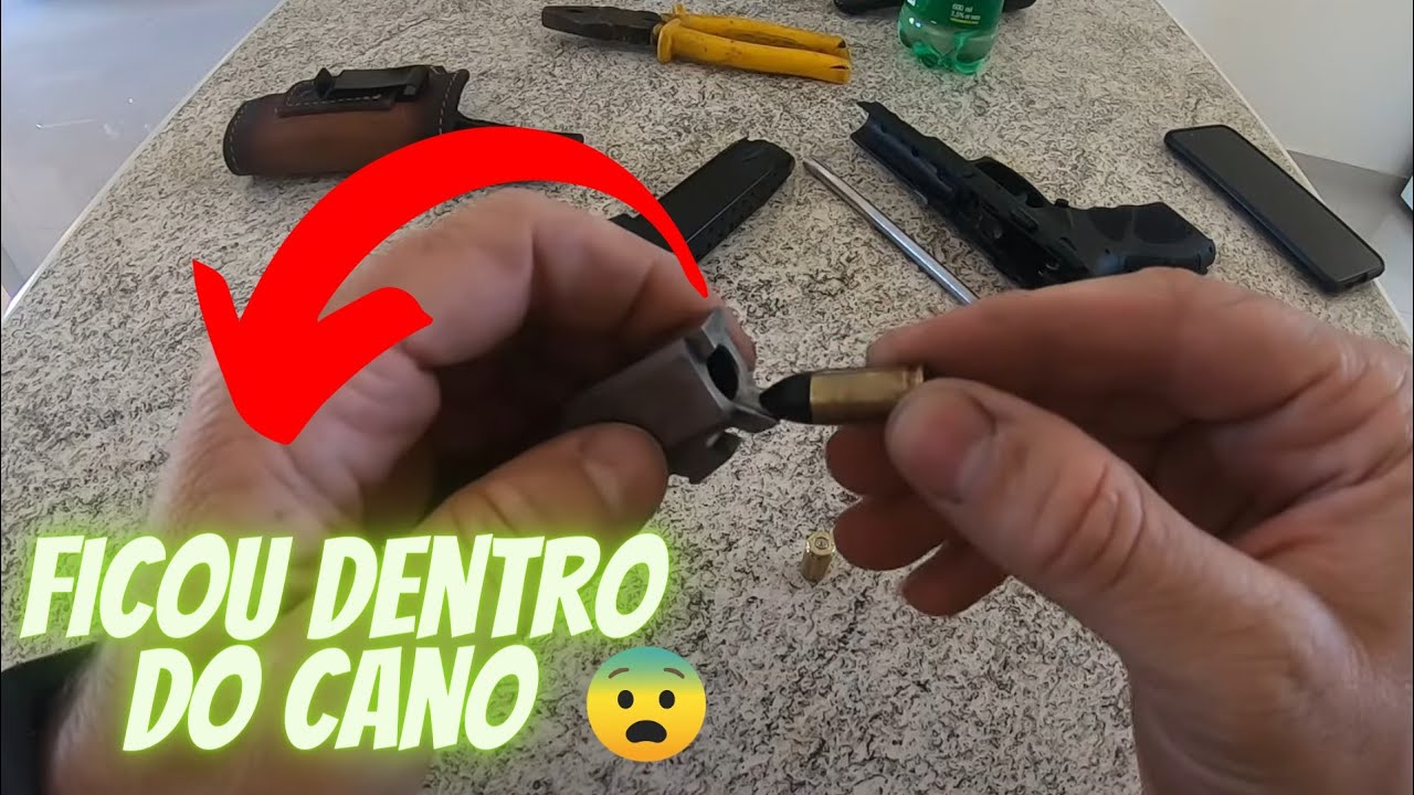 Munição falhou e o projétil ficou  dentro do cano ..o que fazer??