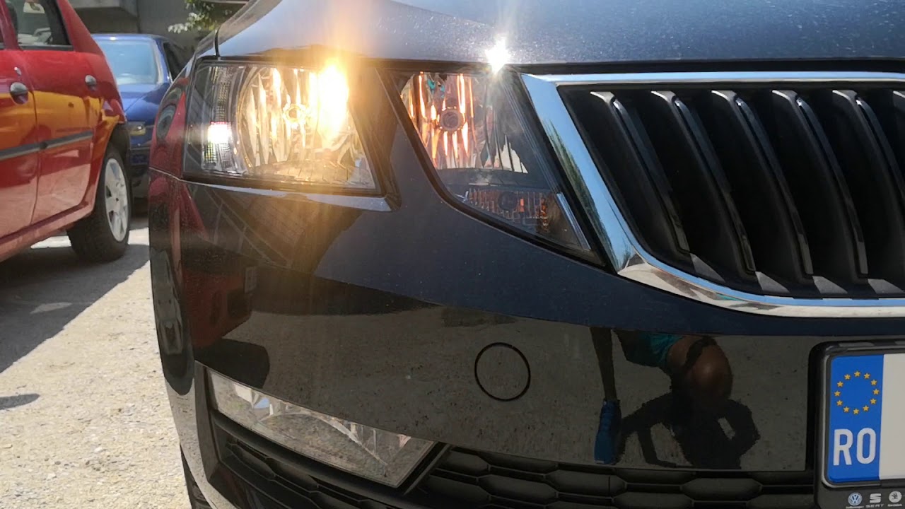 Skoda Octavia 3 FL - Enable flash with low beam