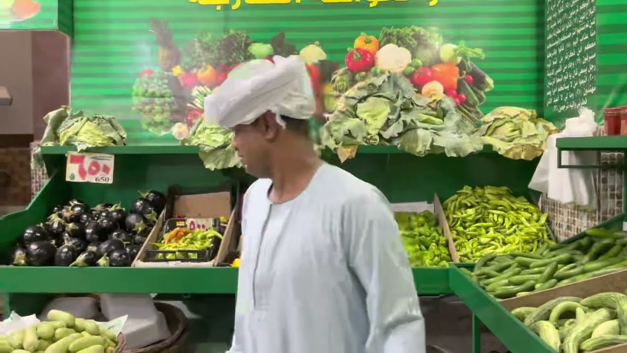 الحاج الضوى تاجر خضار باطل شوف حصل معاه ايه 😂