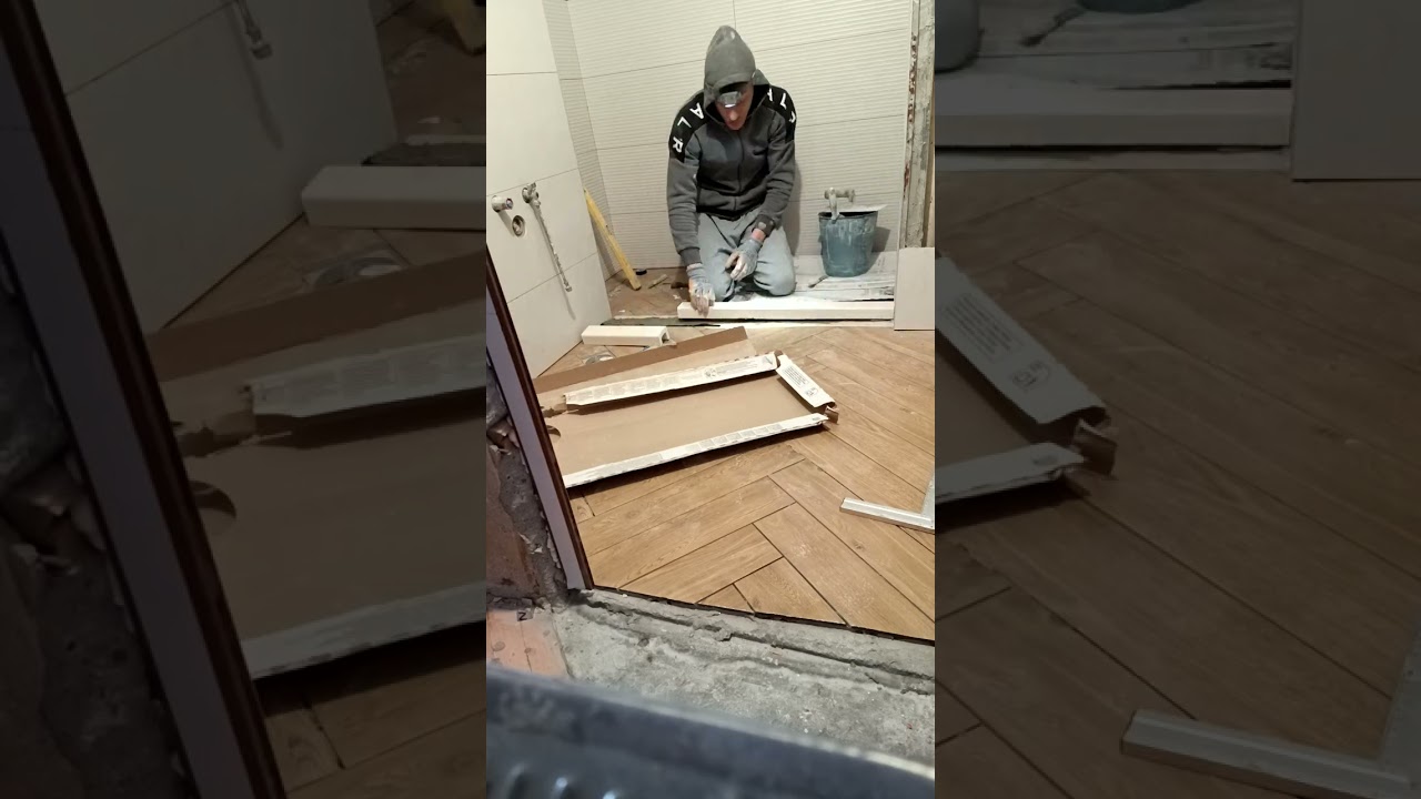 Монтаж на праг отделящ душ зоната на банята. #баня 