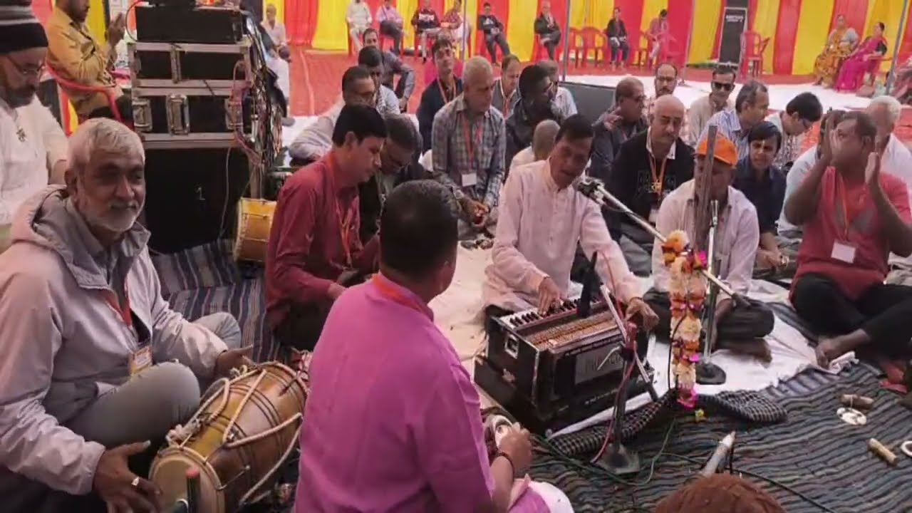 Ramji bhai ni ramdhun moj #kashi #varanasi 