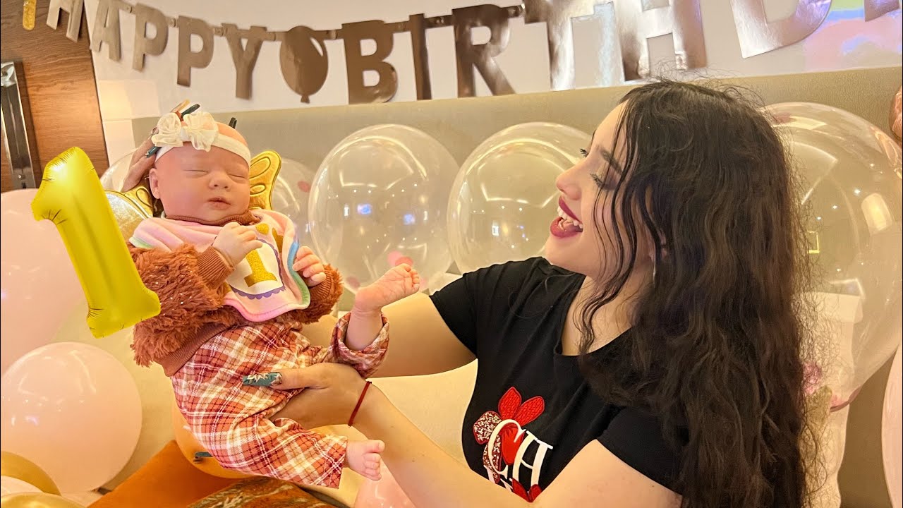 CELEBRANDO EL CUMPLEAÑOS DE MI BEBÉ REBORN JASIRA EN PUNTA CANA RD🇩🇴 , PASTEL , PISCINA , SORPRESA