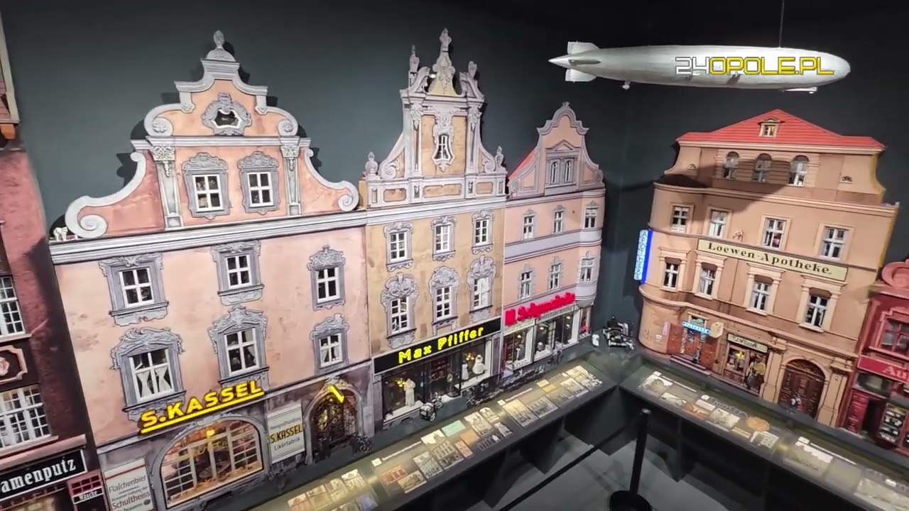 Rynek sprzed wieku w Wieży Ratuszowej. Nowa wystawa po renowacji