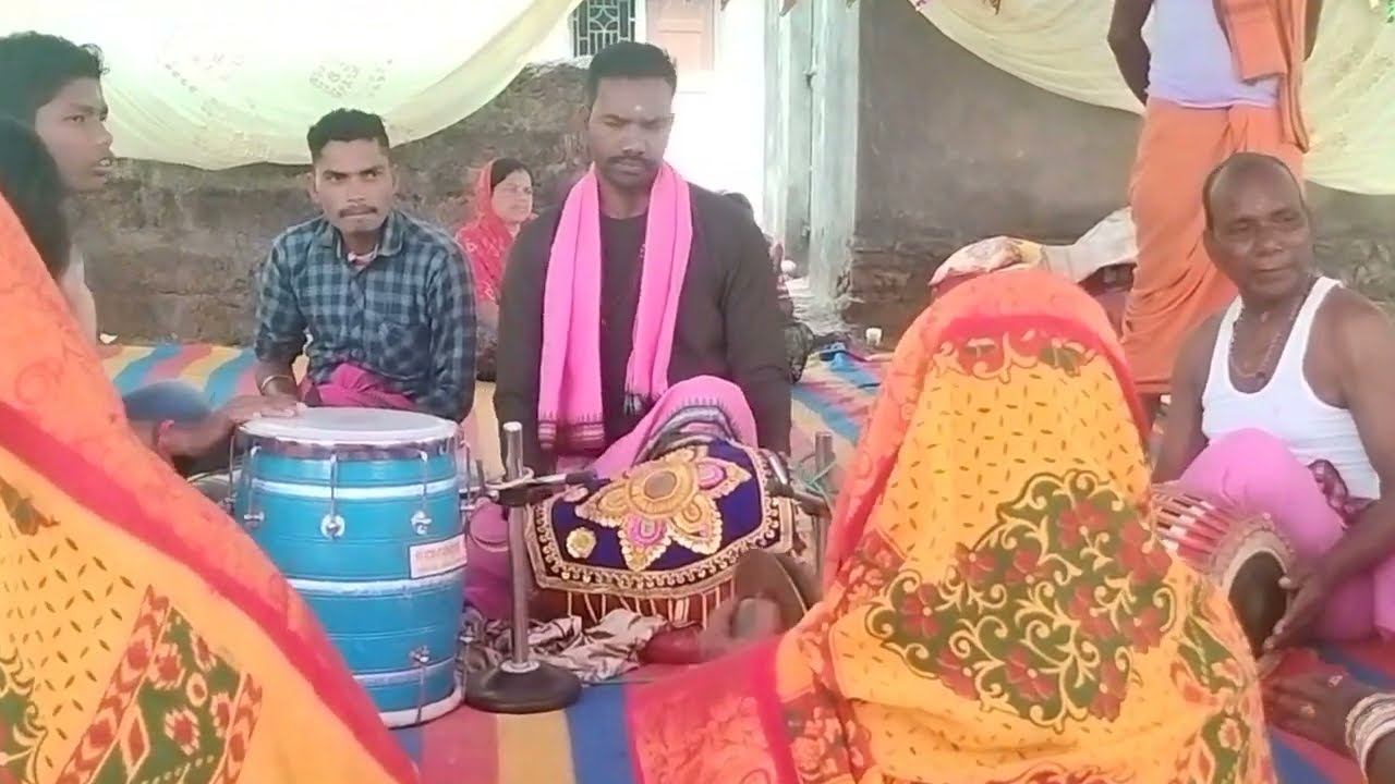 ଠକରନାଳୀ ମହିଳା କିର୍ତ୍ତନ ମଣ୍ଡଳି