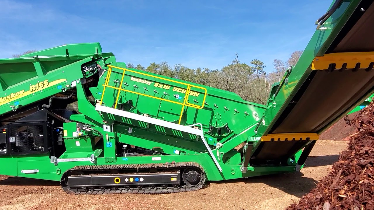 McCloskey R155 Screening Fines from Pine Bark Mulch