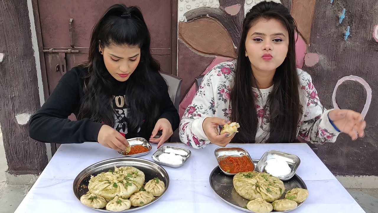Bahubali Momos Eating Challenge | World's Biggest Momos Eating Competition | Food Challenge