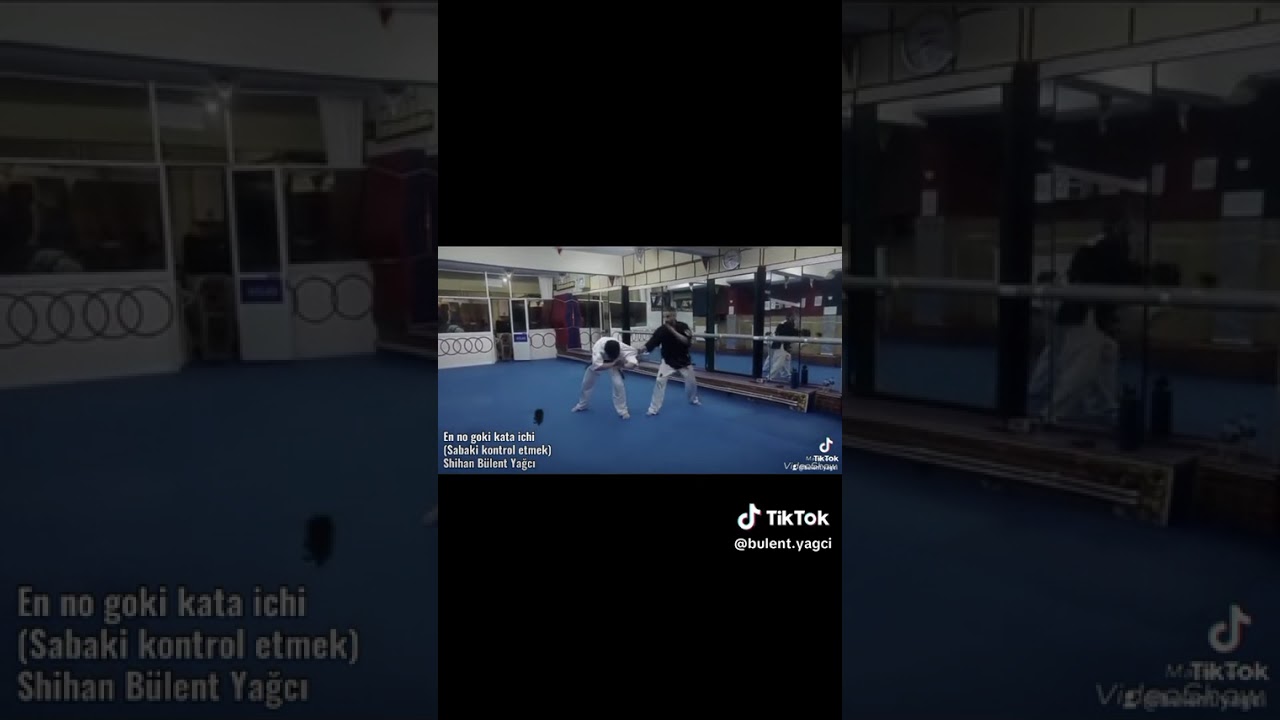 Sessizlikte, gölge hareket eder. Kata yalnız nefes alır.. Ashihara Dojo Kai  #ashiharakarate 
