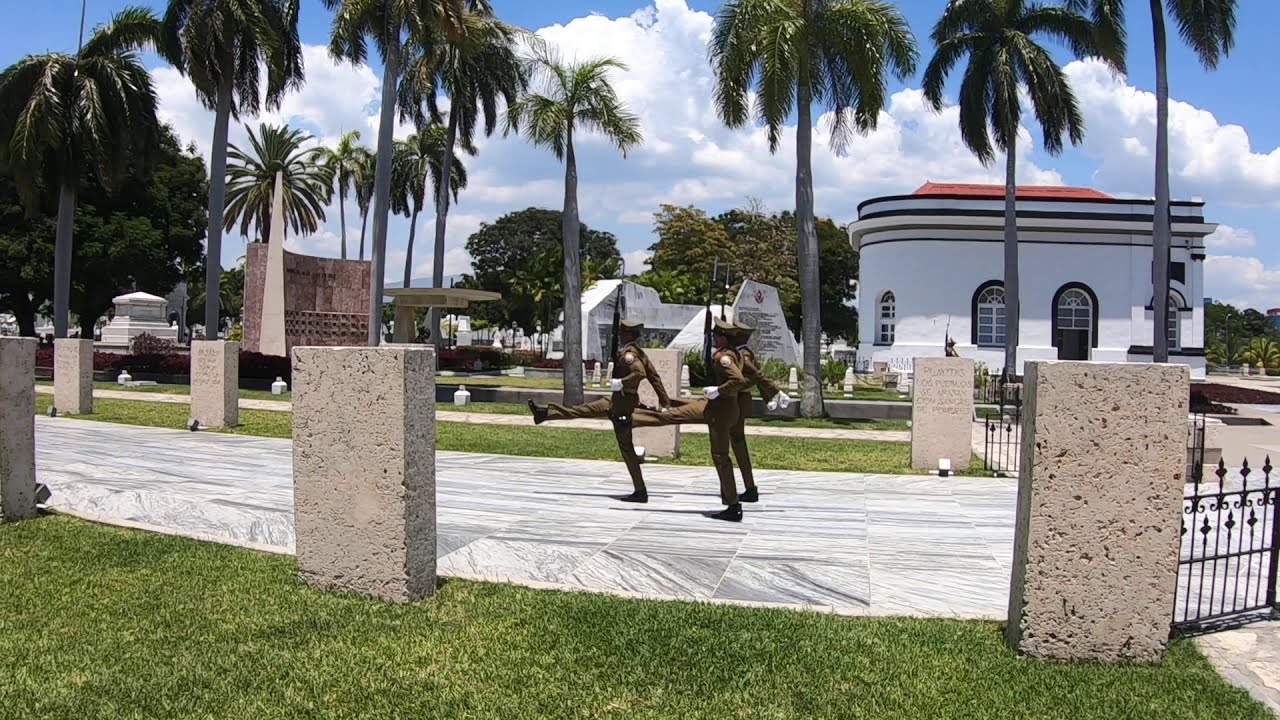 SANTIAGO DE CUBA - CEMENTERIO SANTA IFIGENIA