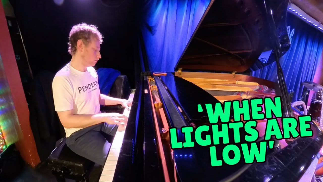 Joe Webb Stride Piano Solo - 'When Lights Are Low'