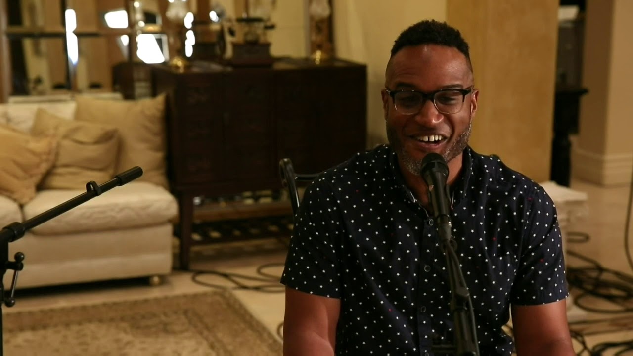 David Simmons, Jr. Sings 