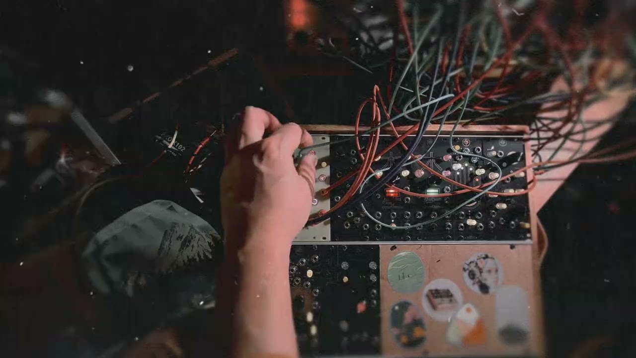 Bizarre Jezabel Dhaara Stereo. 