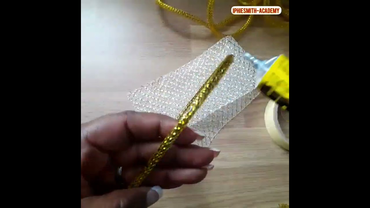 THE FLATTY CRINOLINE HEADBAND