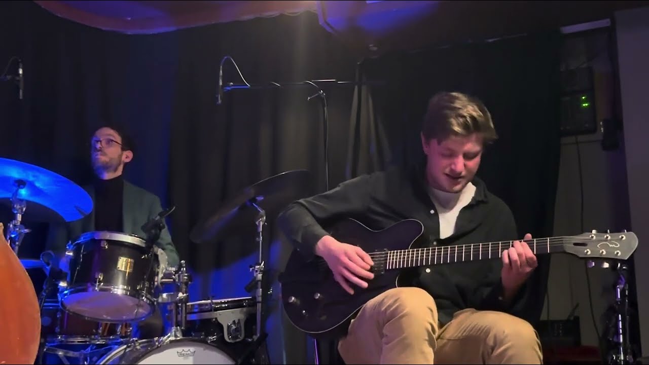Tom Ollendorff solo on Stablemates (Benny Golson)