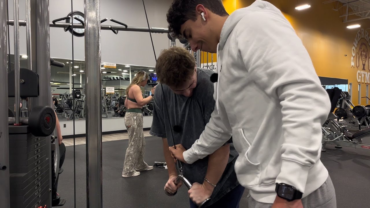 Быстро накачайте руки | Идеальная тренировка для бицепсов и трицепсов 💪