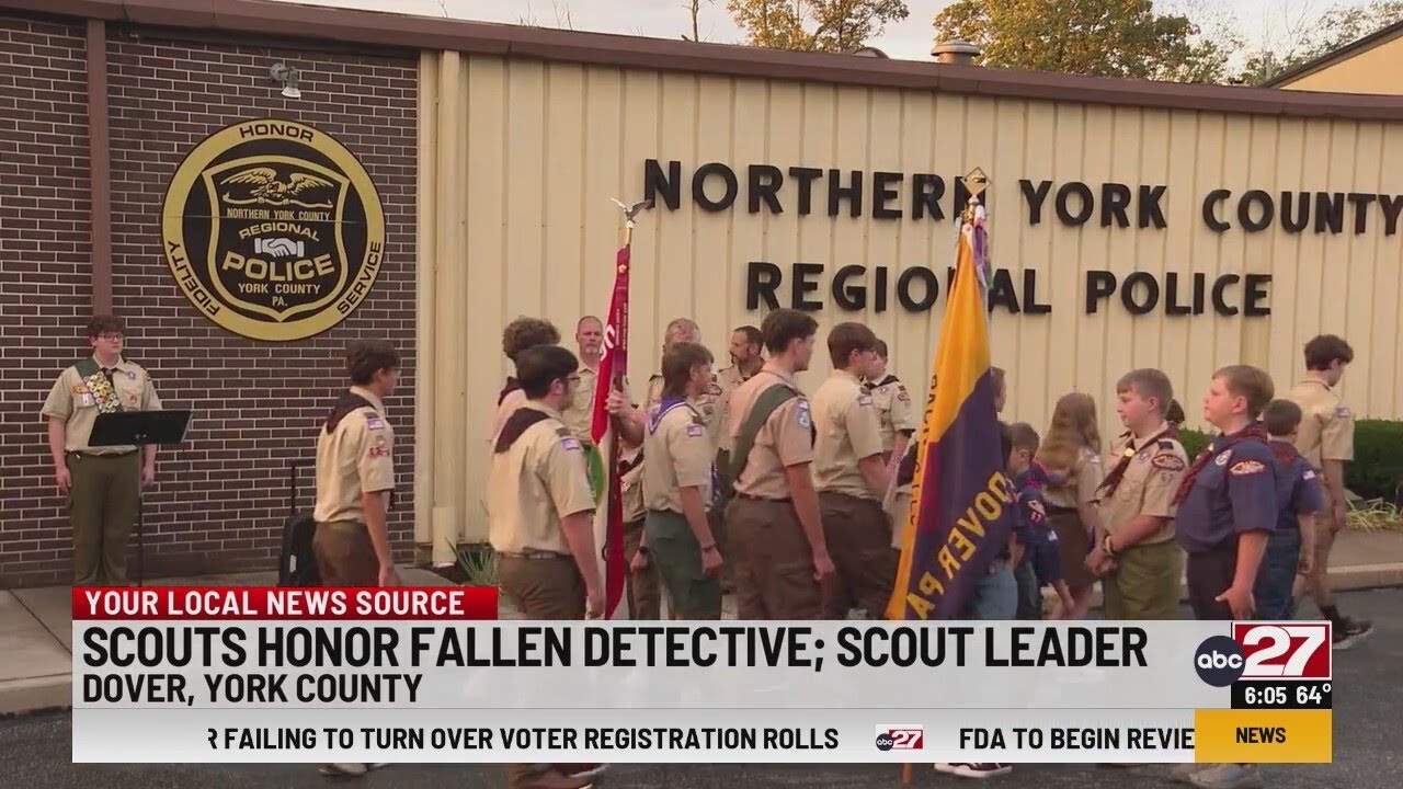Scouts honor fallen detective; scout leader