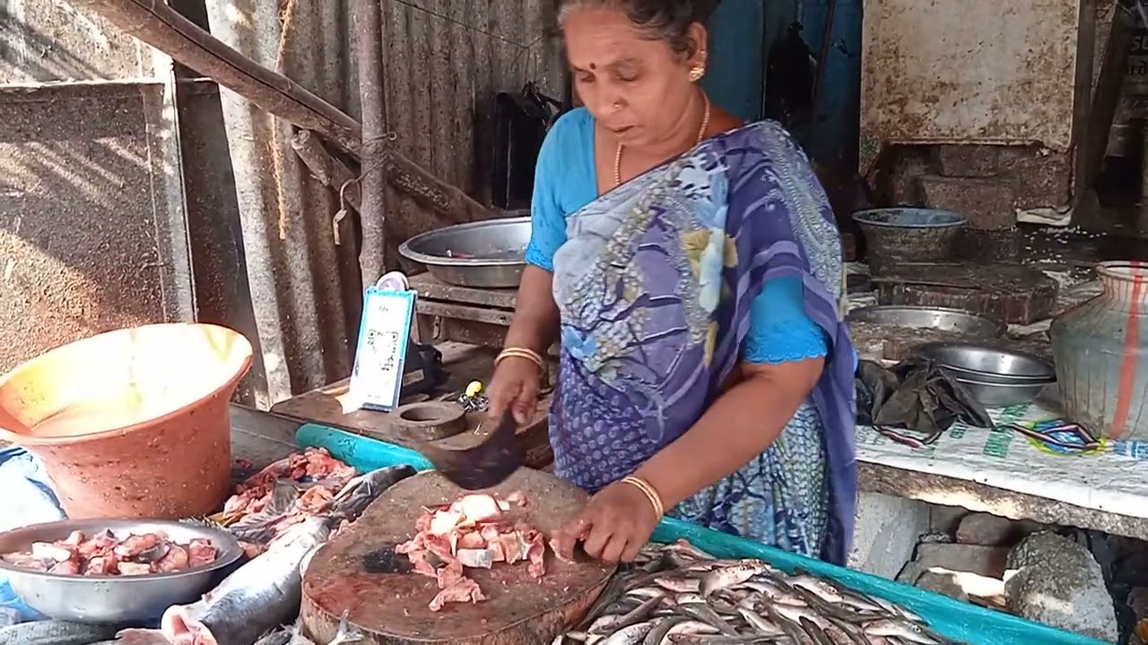 அக்கா மீன் கடை நாலு கம்பம் மையின் ரோடு பேரணாம்பட்டு நல்ல தரமான மீன் கடை 