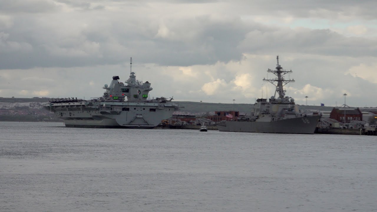 HMS Queen Elizabeth & USS The Sullivans  Depart Portsmouth Harbour.
