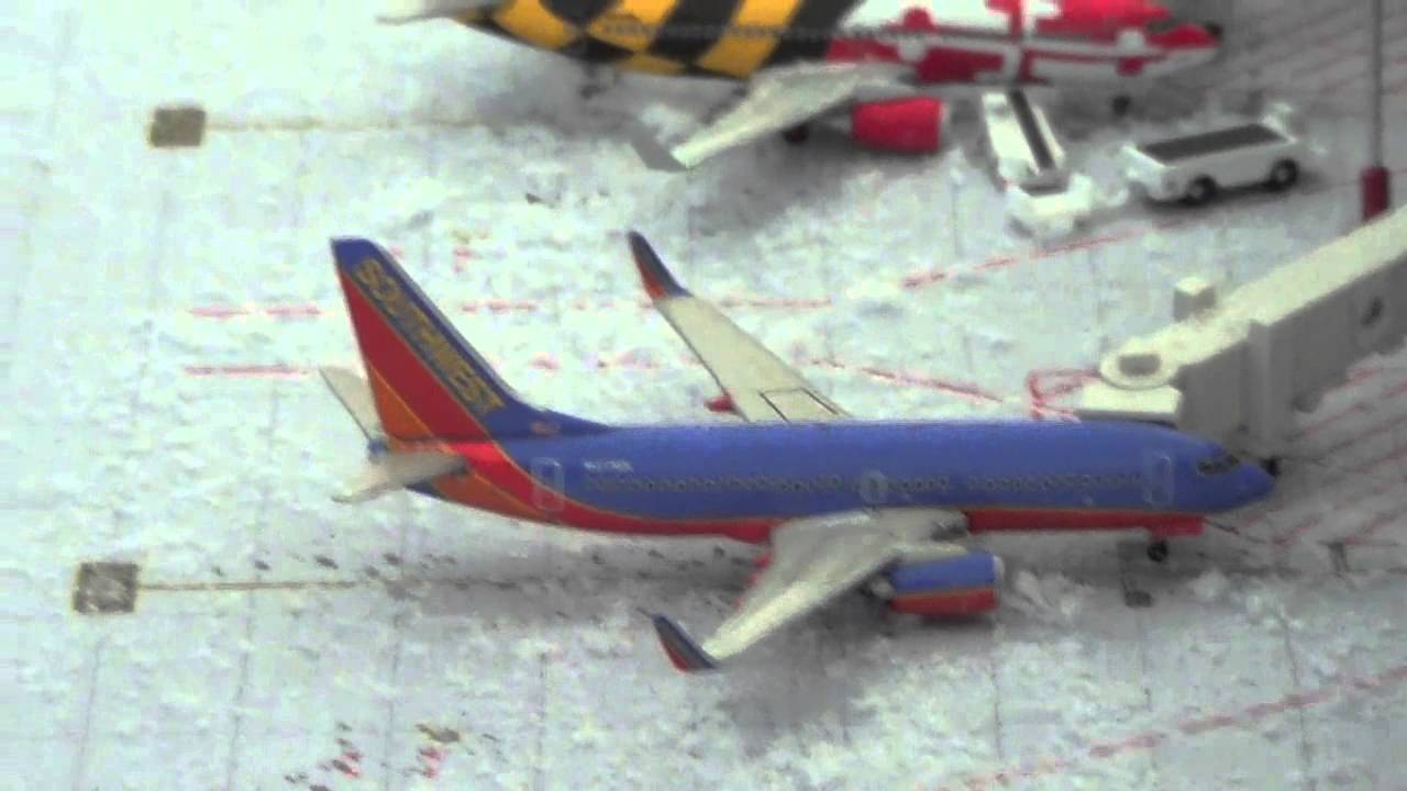 1:400 Geminijets airport snow update (December)