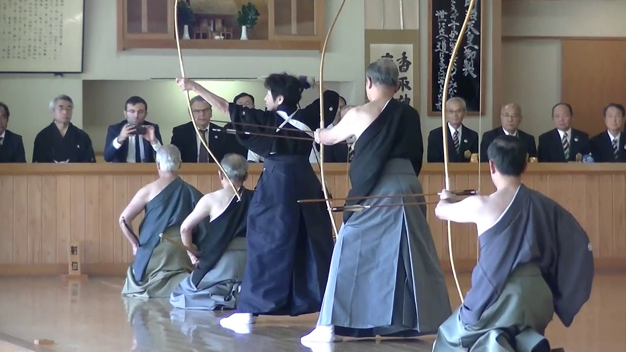 範士の後姿　2018.11.3　明治神宮奉納全国弓道大会