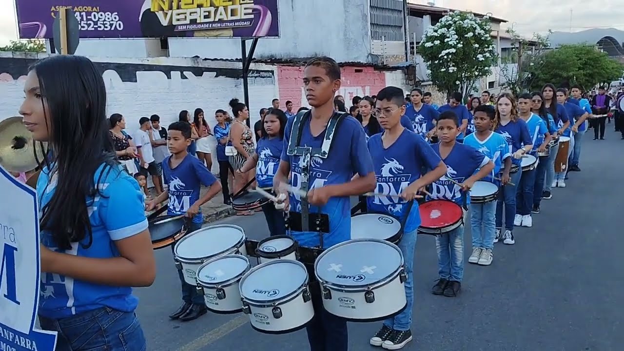 banda de fanfarra Renato Mota parada festiva de maranguape Unibafan ce