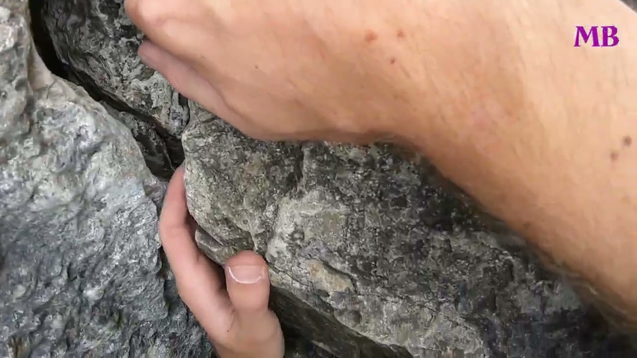 Wintour's Leap-Central Rib Route S 4a P2