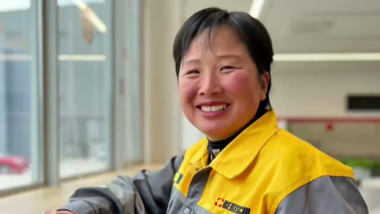 Meet Guiling! Our Bertschi RMG Crane Operator in China