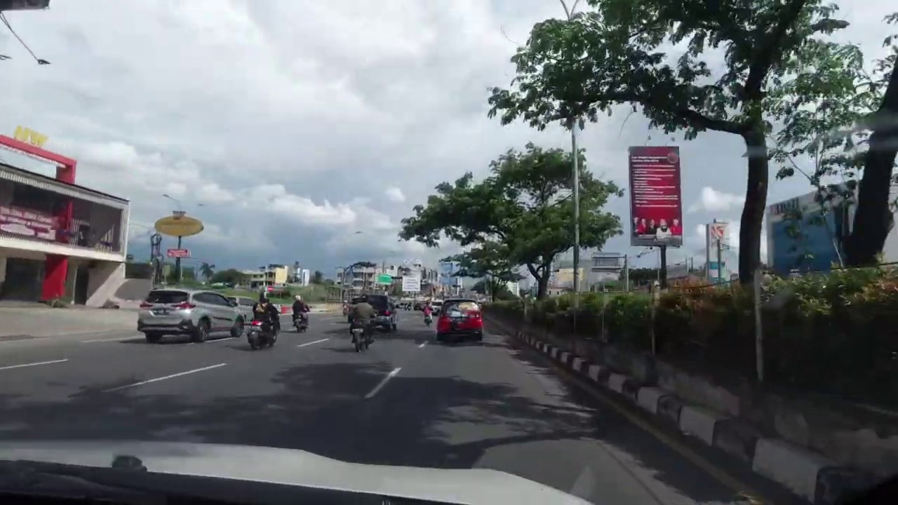 Margonda Depok  - Berkendara Sepanjang jalan Margonda Depok banyak mall dan tempat kuliner
