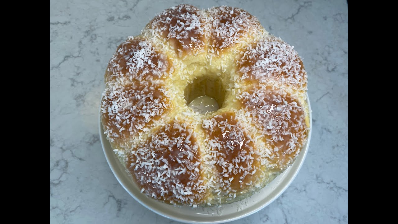 Bolo de Pão de leite com Coco -  Milk Bread Cake with Coconut