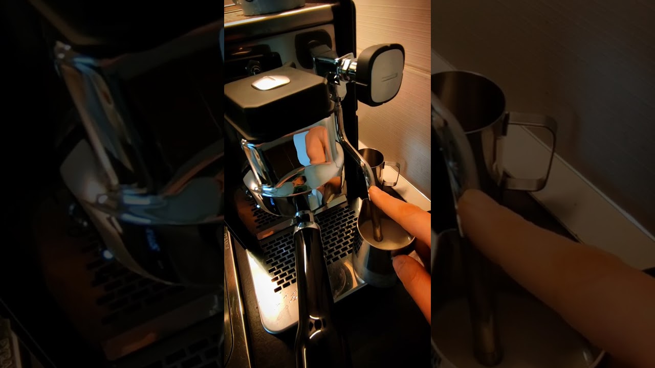 Stone Espresso - Rocket bottomless portafilter - single basket - latté nr.01