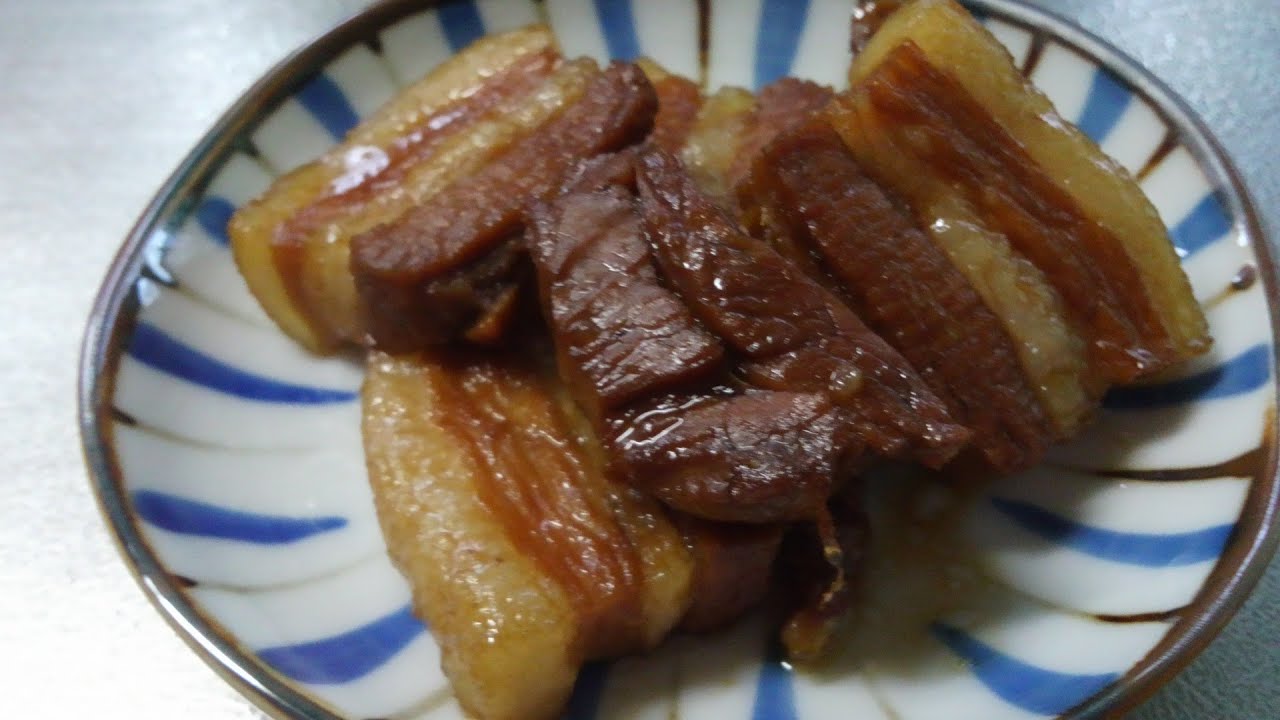 沖縄伝統料理 豚三枚肉の煮付け（ラフテー）の作り方