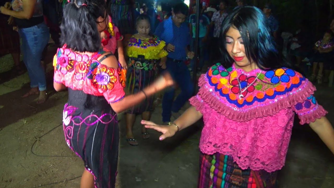 Mix Sopa de Caracol, mas Nuevo Xoyita Musical desde Xecunabaj Cubulco 10 de Mayo