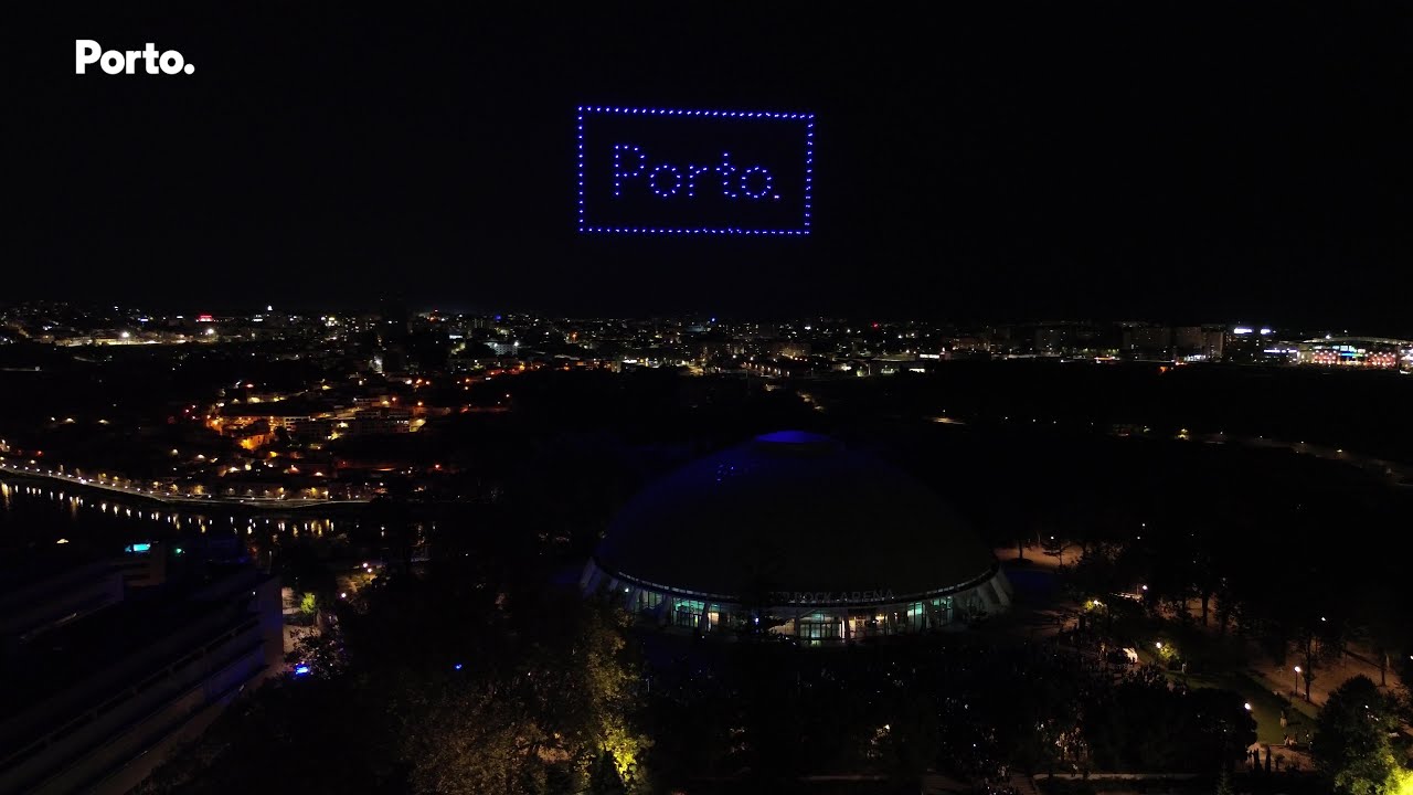 Porto. 10 anos | Espectáculo de drones visto... pelo drone