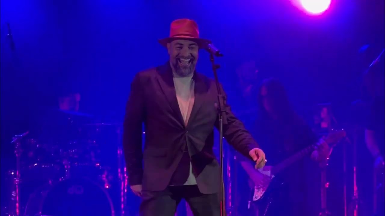 ALAIN PÉREZ - HILITO ROJO (LIVE) | MIAMI BEACH BANDSHELL